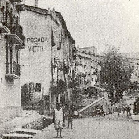Hostal Victor Oliana Esterno foto