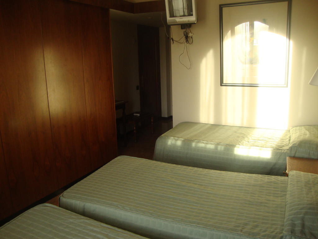 Hostal Victor Oliana Camera foto